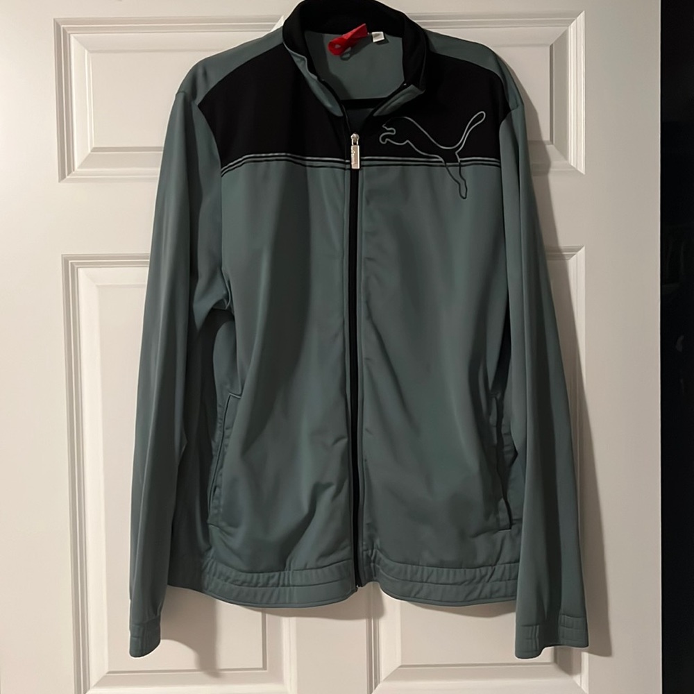 Men’s Puma track jacket